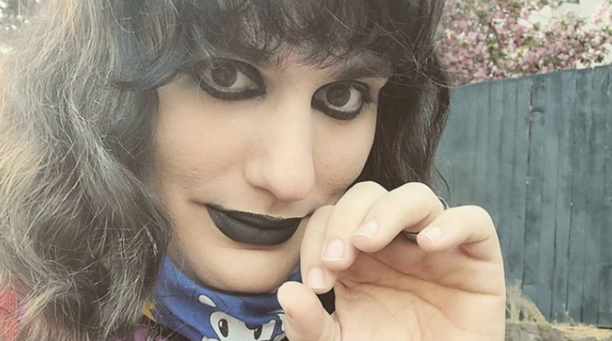 Reenkarnasyon olduğunu iddia etti! Kendisini kurt olarak tanımlayan Naia Okami, gündelik hayatını anlattı