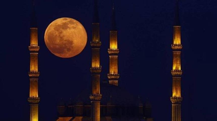 2022 Recep ayı orucu ne zaman tutulur? Üç aylar orucu kaç gün, hangi gün tutulur?