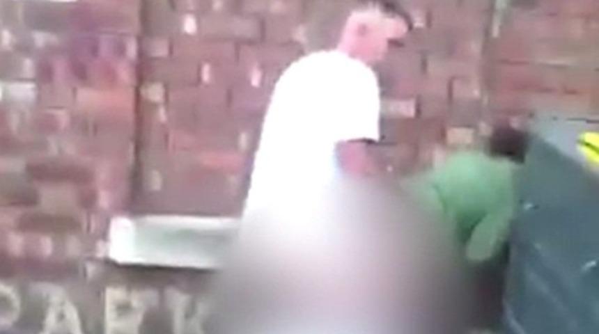 Sokak ortasında cinsel ilişkiye girdiler