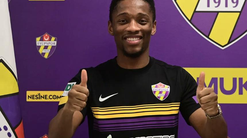 Son dakika Galatasaray haberleri: Galatasaray'da bir ayrılık daha! Sekidika, Eyüpspor'a resmen kiralandı...