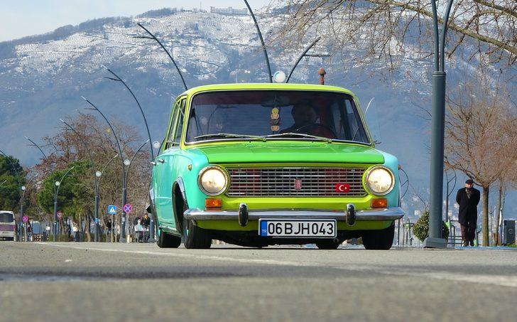 1976 model Murat 124'ü gören bir daha bakıyor! Herkes önünde fotoğraf çektiriyor G1