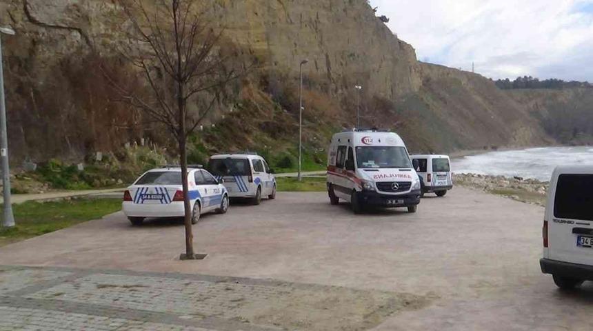 Yoldan geçerken fark ettiler! Silivri'de korkunç olay