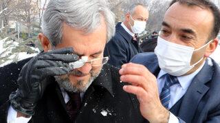 Öğrenciler rektörü kar topuna tuttu! Savaşı kaybettim