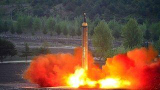 Kuzey Kore Japon sularına doğru balistik füze fırlattı