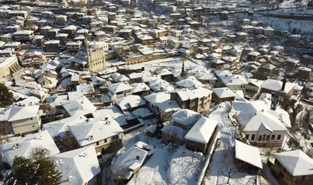 UNESCO kenti Safranbolu, n&uuml;fusunun 23 katı turist ağırladı! Herkes oraya akın etti