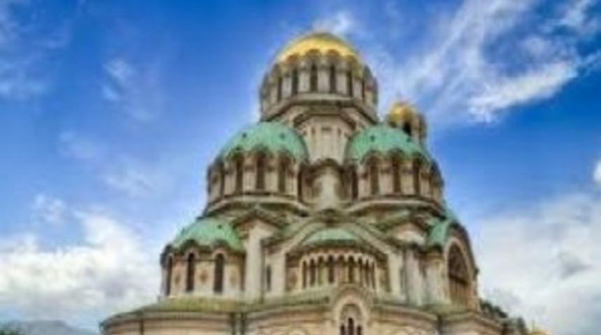 Bulgaristan&rsquo;da referandum i&ccedil;in oy verme işlemi başladı