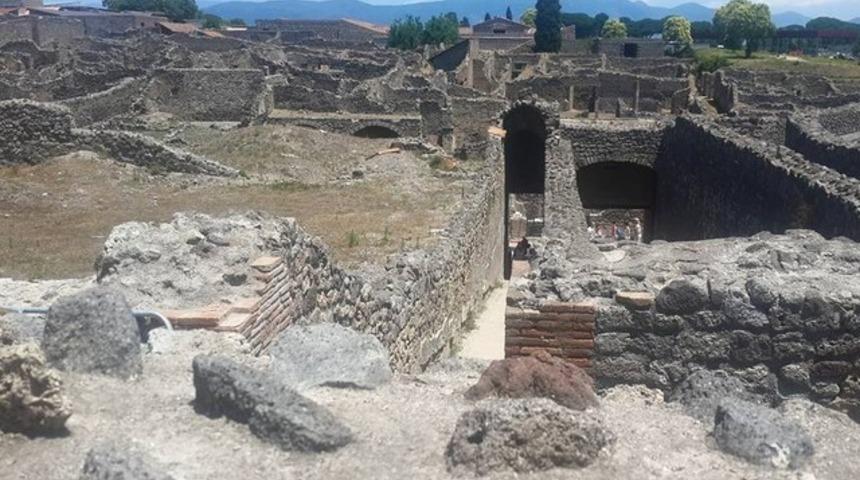 Vez&uuml;v Yanardağı'nın yok ettiği şehir: Pompei