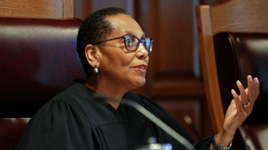 ABD'nin ilk Müslüman kadın yargıcı hayatını yitirdi