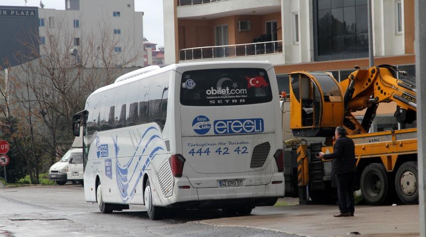Antalya'da tır ile yolcu otobüsü çarpıştı... Çok sayıda yaralı var
