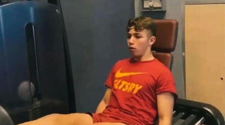 Eskişehirspor'dan olay hamle! Genç futbolcu Egehan Has, Galatasaray tişörtü giydiği için kulüpten kovuldu!