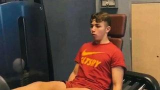 Eskişehirspor'dan olay hamle! Genç futbolcu Egehan Has, Galatasaray tişörtü giydiği için kulüpten kovuldu!