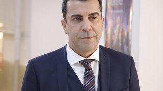 Yeni baba olan Emre Karayel’in mutluluğu yarım kaldı! Acı haber