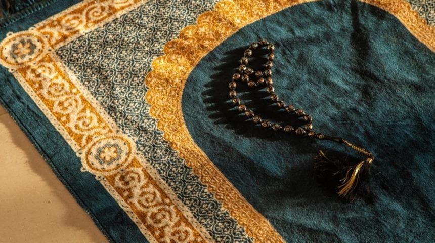 Şükür namazı nasıl kılınır? Şükür namaz kaç rekat, hangi dua ve sureler okunur?