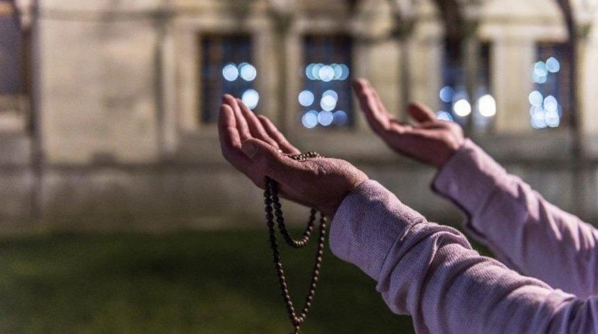 Regaip Kandili fazileti nedir? Regaip Kandili’nde oruç tutmanın, namaz kılmanın ve ibadet etmenin faziletleri