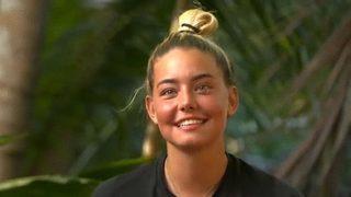 Survivor'u yarıda bırakmıştı! Aycan Yanaç ayna pozuyla beğeni topladı