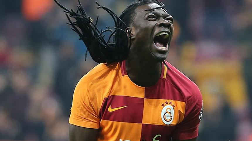Galatasaray, UEFA listesini değiştirdi! Gomis...