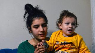 Eşinin evini yaktığı Pınar Kayadelen'den yardım çığlığı! Çocuğu içerdeyken evi yakan, çıktığında beni de öldürür