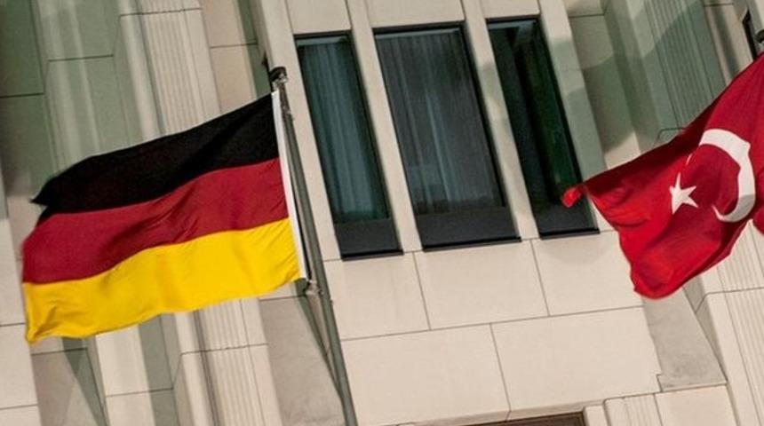 Alman basını Berlin'in 'yeni Türkiye politikasını' konuşuyor