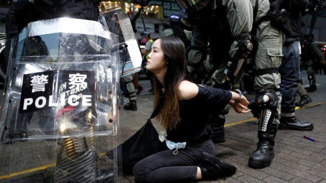 Çin, Hong Kong'daki protestoları şiddetli biçimde bastırdığı için de eleştirildi