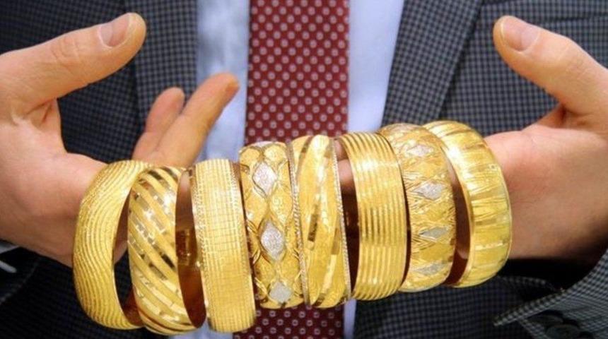 19 Mart 22 ayar altın bilezik fiyatları ne kadar oldu? 19 Mart 2022 Cumartesi 14,18 ve 22 ayar bilezik ve altın fiyatları...
