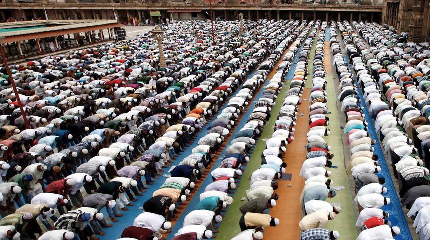 CUMA NAMAZI SAATİ 29 TEMMUZ 2022! Cuma namazı saat kaçta kılınacak? Diyanet açıkladı: 29 Temmuz 2022 Cuma İstanbul, Ankara, İzmir ve diğer illerin cuma namazı vakitleri...