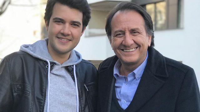 Arka Sokaklar'ın Metin'i Furkan Göksel sevgilisini öpmeye doyamadı! Sevgilisi güzelliğiyle büyüledi