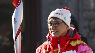 Çin'de meşale Jackie Chan'de! Olimpiyat ateşini taşımak bana gurur verdi