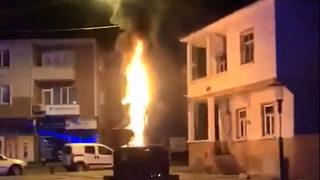 Uzunköprü'deki olay şoke etti! Yeni gelişmeyi Valilik açıkladı: Adalet Anıtı yakanların akli dengesi yerinde değil