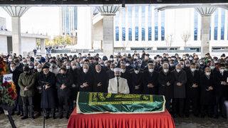 Ünlü iş adamı Ahmet Kalyoncu son yolculuğuna uğurlandı