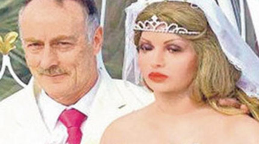 Şişme kadın telli duvaklı gelin oldu!