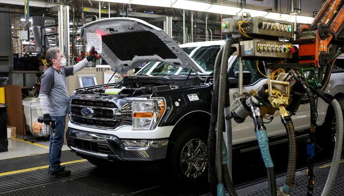 Çip krizi Ford'u da vurdu! 8 fabrika için flaş açıklama