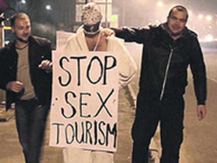 Ukrayna'da Türk'e seks dayağı