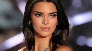 Kendall Jenner iç çamaşırlı pozunu paylaştı! Beğeni butonu çöktü