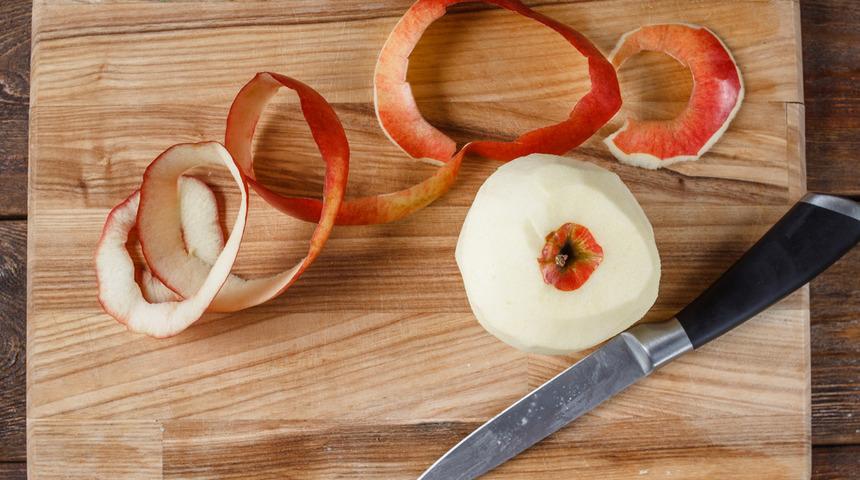 Bu yöntemi öğrenen elma kabuklarını bir daha çöpe atmıyor