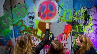 24 saat tüm şarkılar barış için