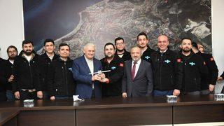 Grizu-263A Uzay Takımı ile buluşan AK Parti Genel Başkanvekili Binali Yıldırım: Güzel iş başardınız