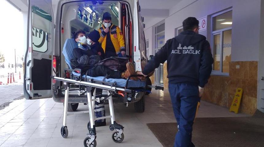 Son dakika: Sivas'ta yolcu otobüsü kaza yaptı! Yaralılar var