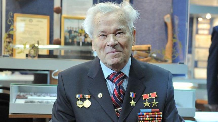 Kalaşnikof’un mucidi Mikhail Kalaşnikof öldü