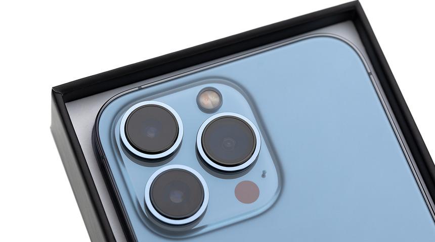 iPhone 13 Pro Max satın aldı, paketi açtığında ise büyük şoka uğradı!