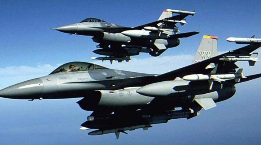 İsrail'in hava saldırısında biri çocuk 2 sivil öldü