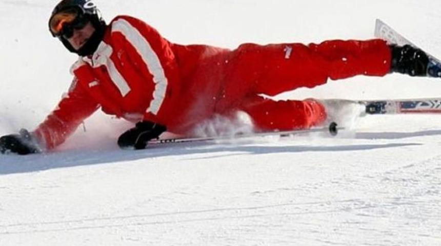 Schumacher'in kaskı bile kırılmış