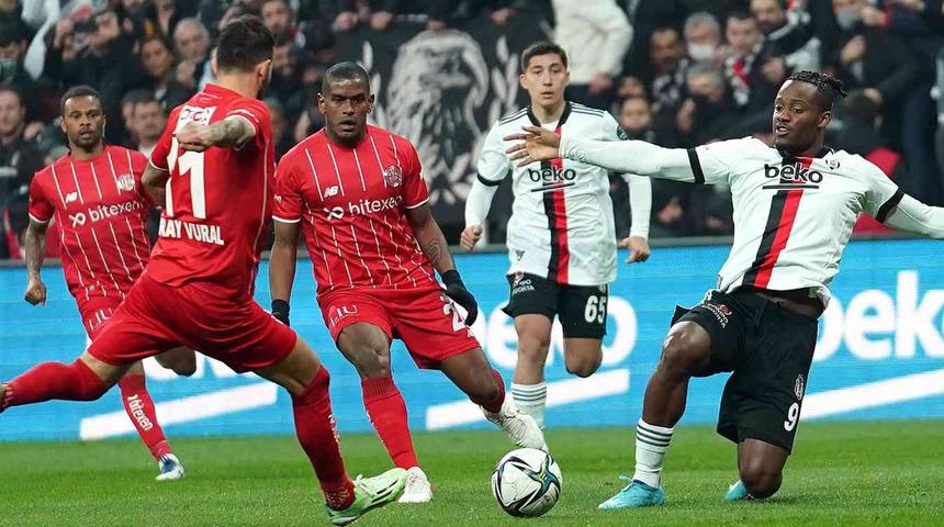 Beşiktaş kritik maçta direkleri geçemedi! Golsüz eşitlik…