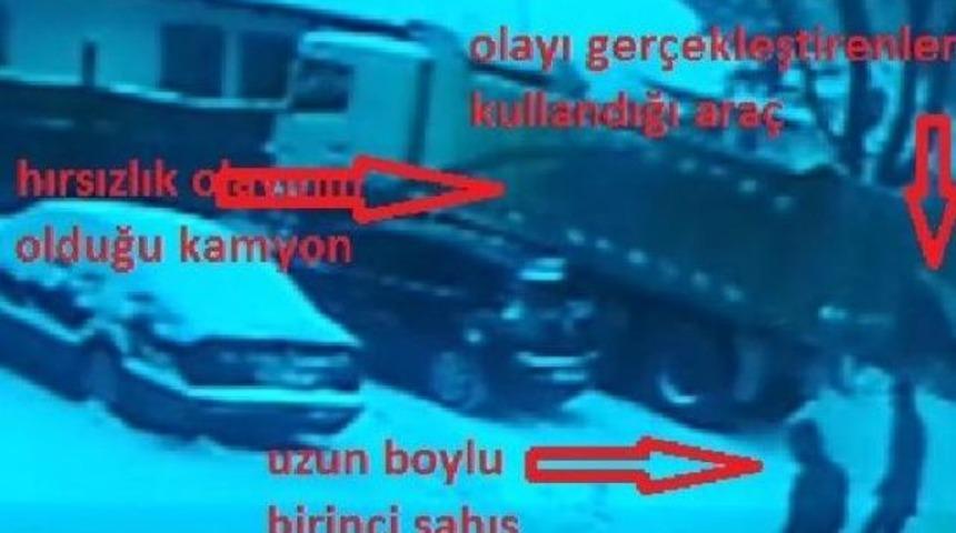 Hırsız 'Ne yapıyorsun?' sorusuna çok kızdı