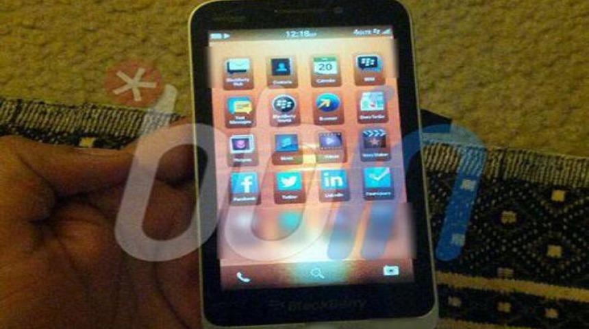 BlackBerry C serisi göründü