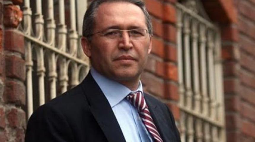 Abdülkadir Selvi'den ilginç iddia: Banyolarda kamera var