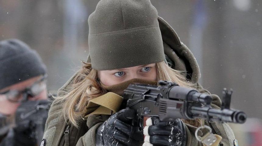 Ukrayna krizi: Macron, savaşı &ouml;nlemek i&ccedil;in bir anlaşmanın m&uuml;mk&uuml;n olduğunu s&ouml;yledi