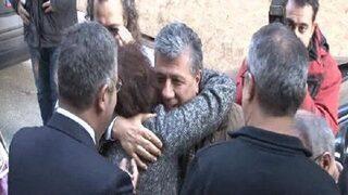 Mustafa Balbay, Cumhuriyet Gazetesi'nde alkışlarla karşılandı