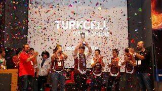 Rekor, ışık hızındaki Turkcell'den geldi