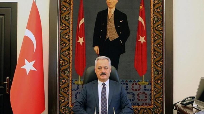 Ömer Seymenoğlu kimdir? Ömer Seymenoğlu kaç yaşında ve nereli? Hangi görevlerde bulundu?