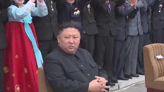 Kuzey Koreli dans öğretmeni, öğrencilere Batılı dans figürleri öğrettiği için tutuklandı! Ülke affetmedi